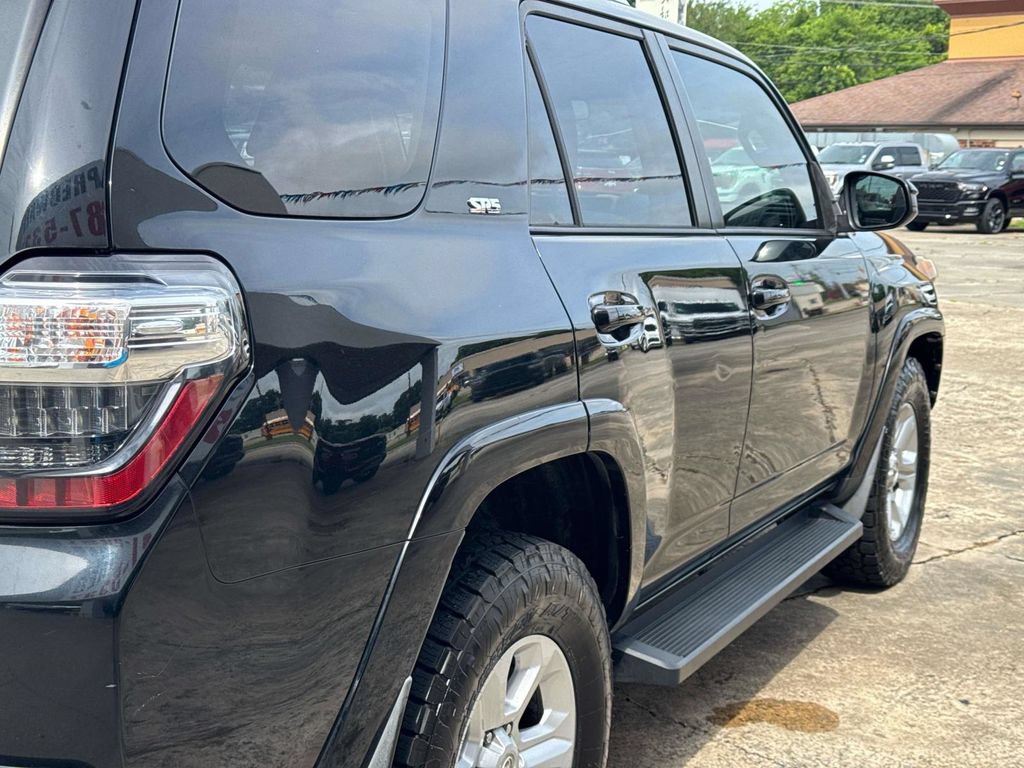 Used 2016 Toyota 4Runner SR5 RWD image 15