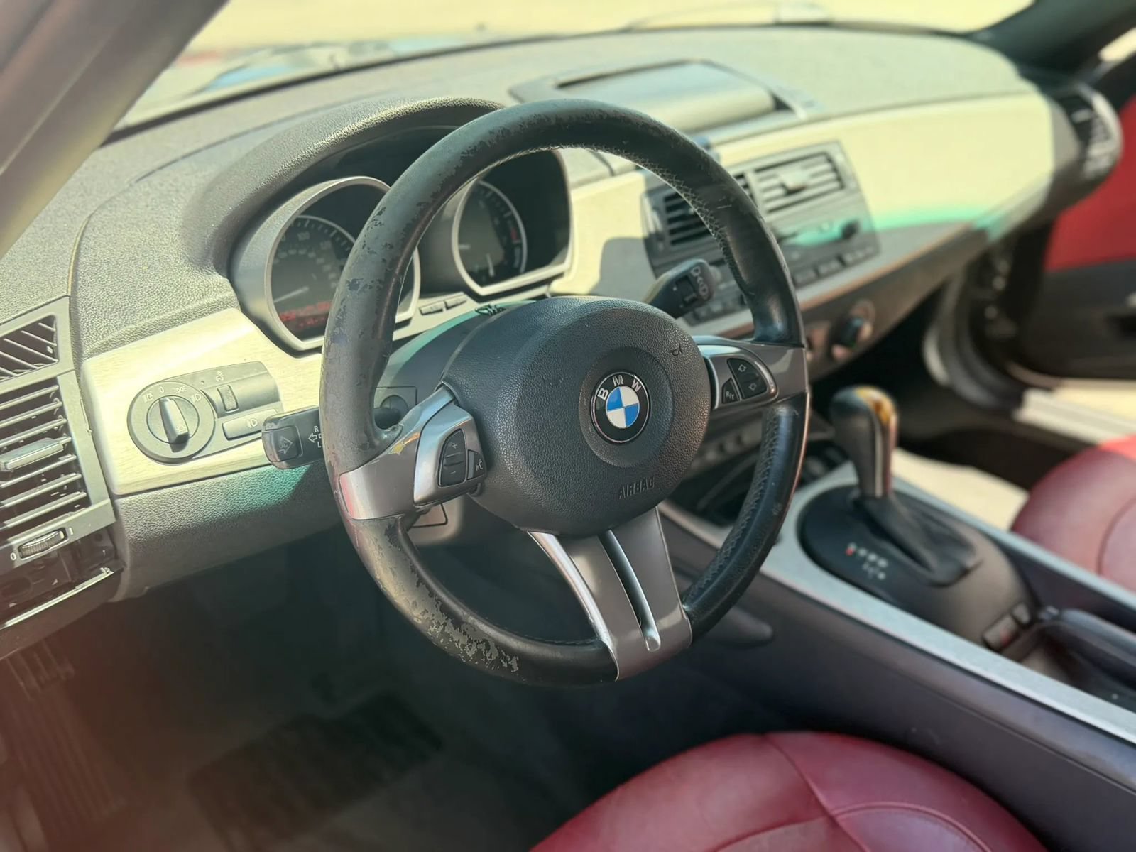 Used 2005 BMW Z4 3.0i RWD image 18
