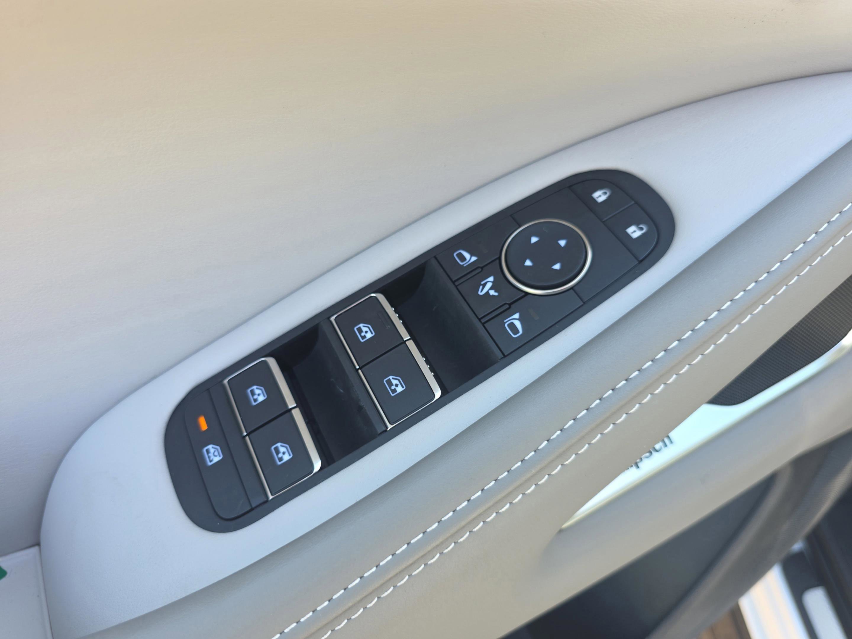 New 2026 INFINITI QX60 Luxe w/ Cargo Package image 16