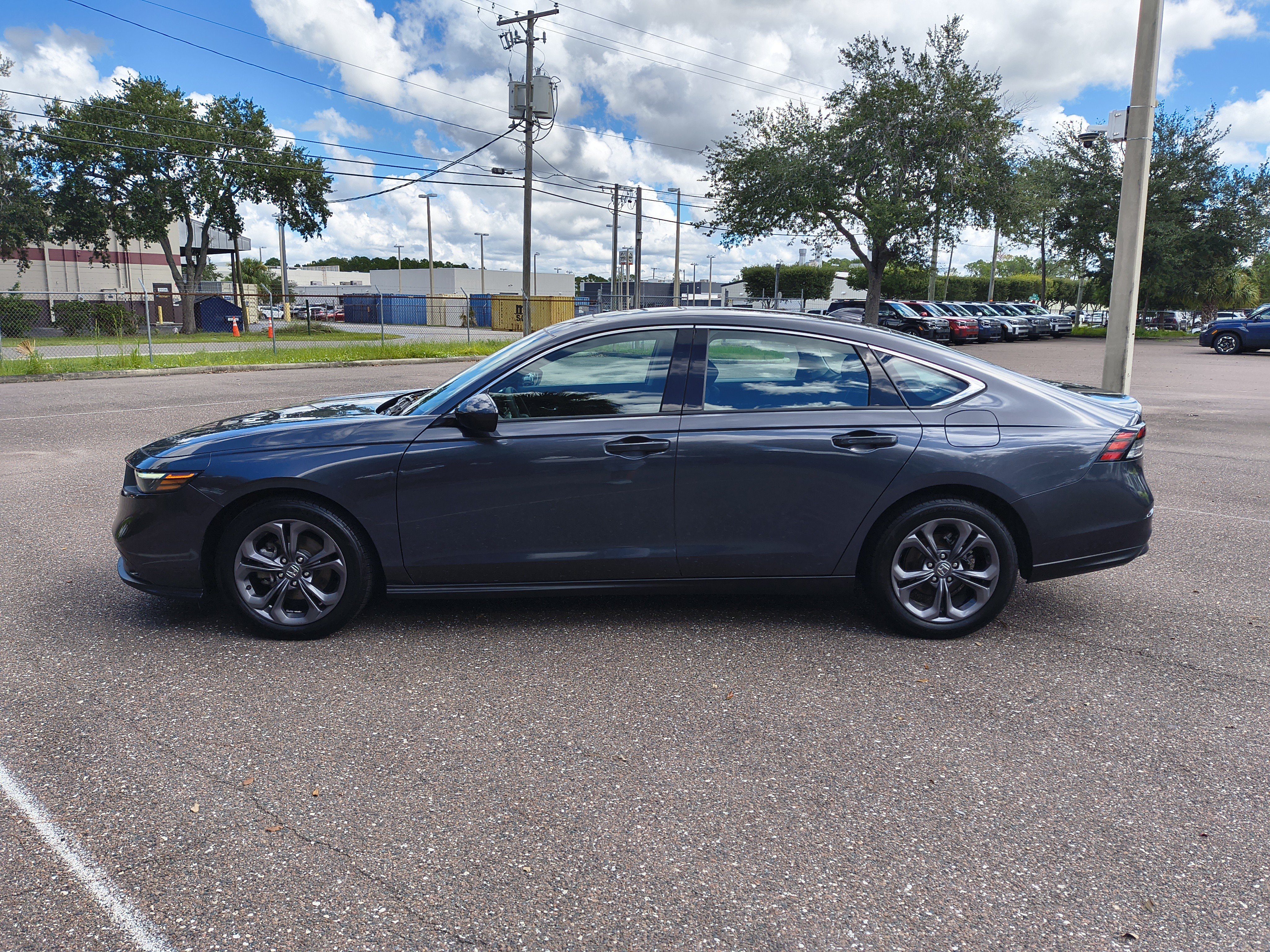 Used 2023 Honda Accord EX image 3
