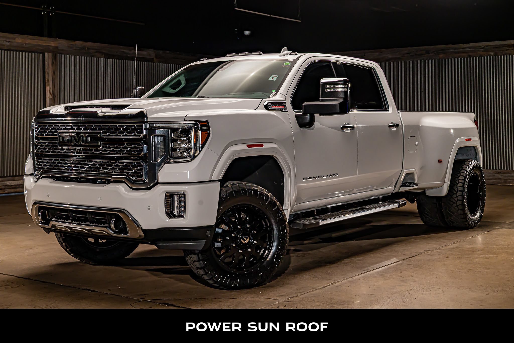 Used 2020 GMC Sierra 3500 Denali w/ Denali Ultimate Package AWD/4WD image 5