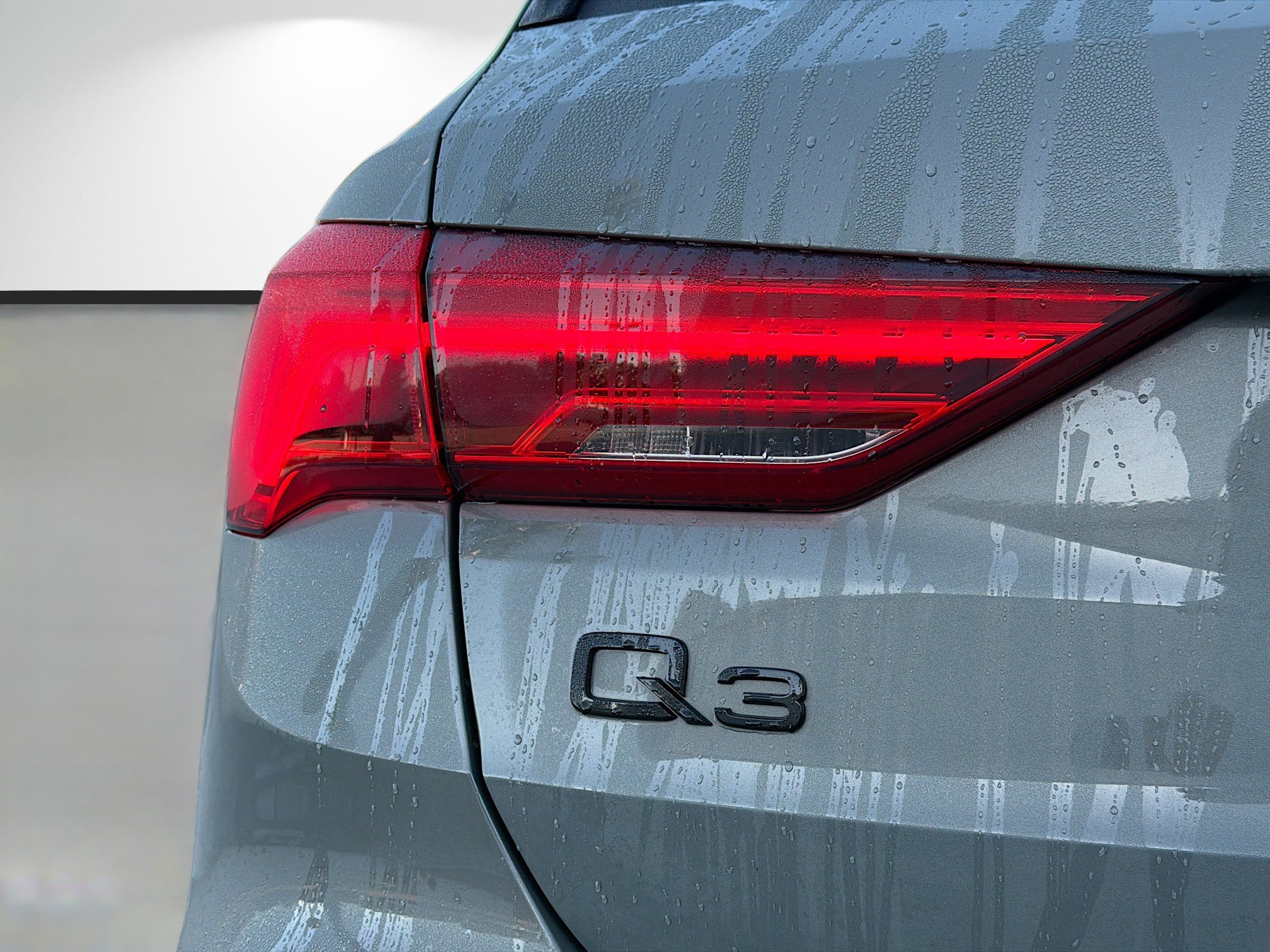 Used 2024 Audi Q3 2.0T Premium Plus image 10
