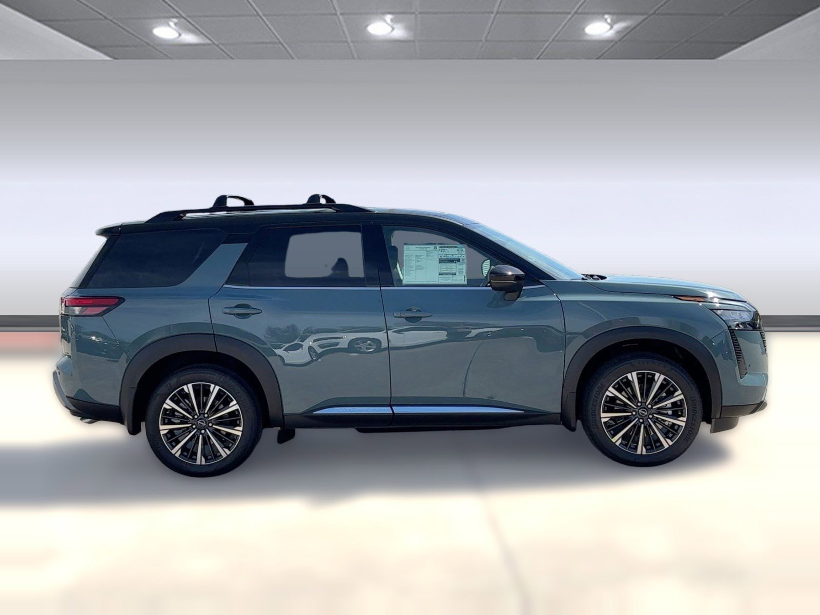 New 2026 Nissan Pathfinder Platinum image 8