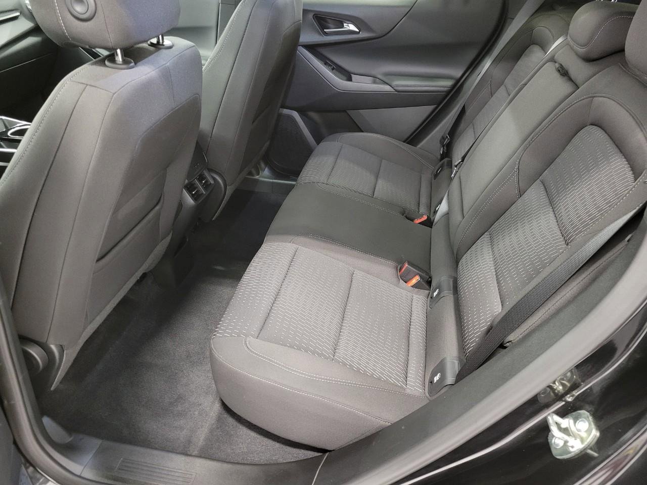 Used 2025 Chevrolet Equinox LT w/ Safety and Technology Package image 21