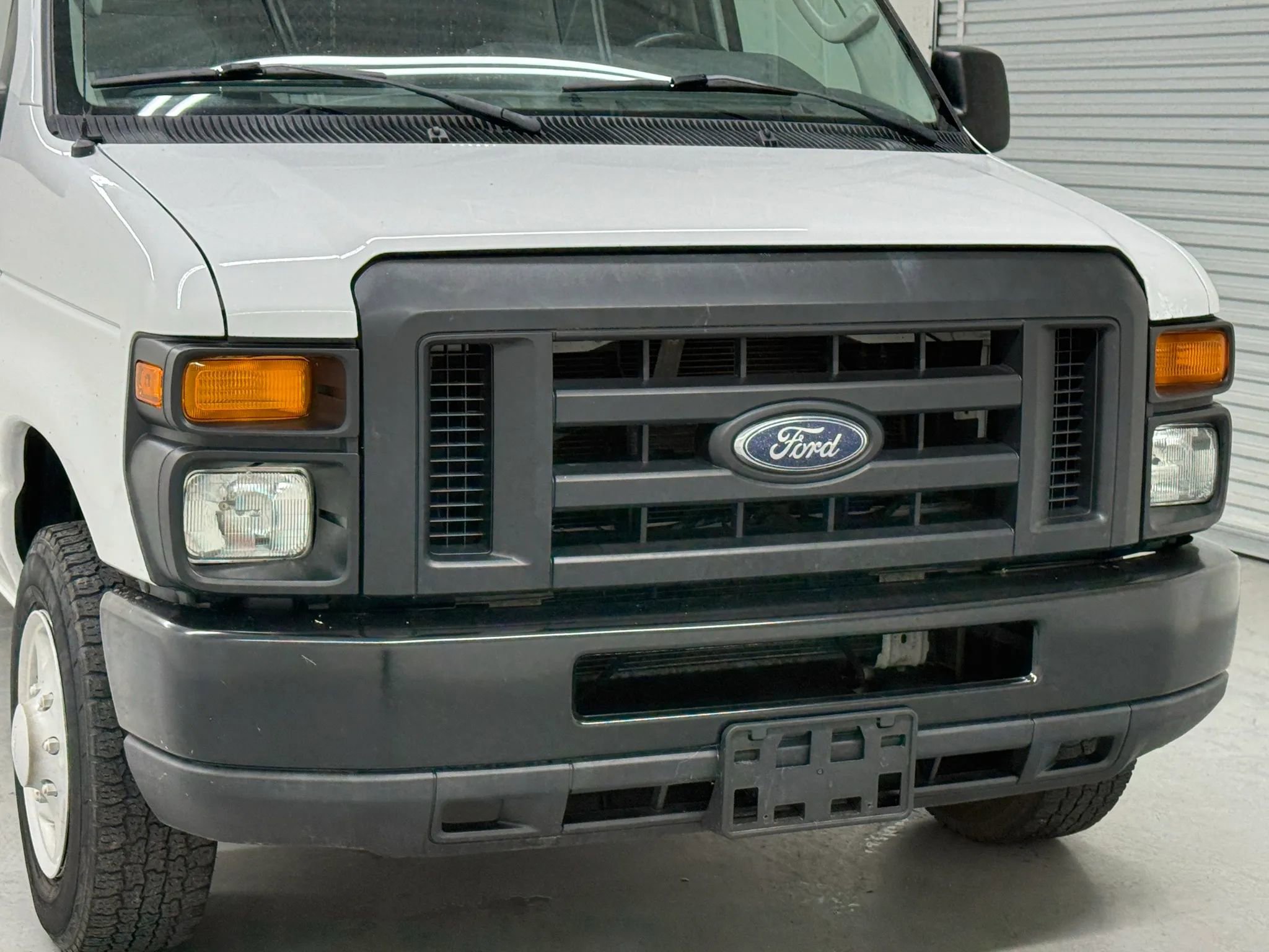 Used 2011 Ford E-150 and Econoline 150 w/ Commercial Cargo Van Pkg RWD image 35