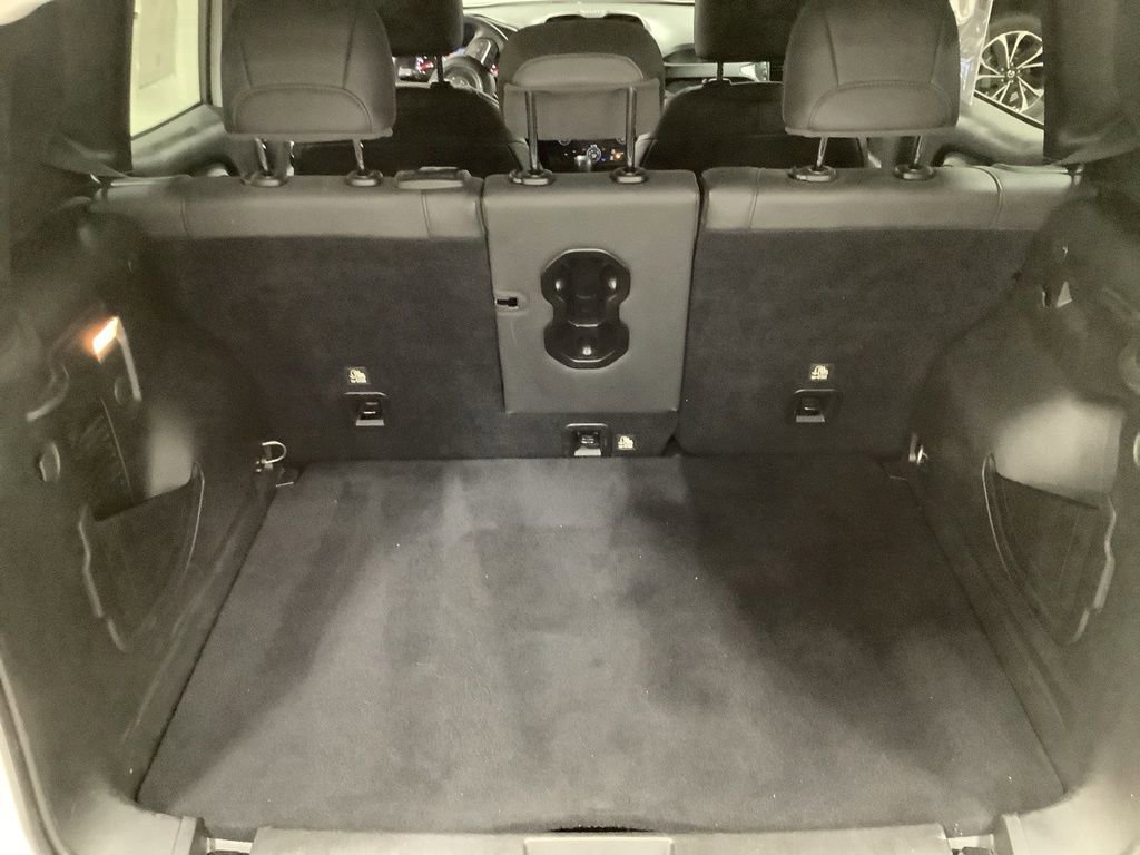 Used 2020 Jeep Renegade Limited image 16