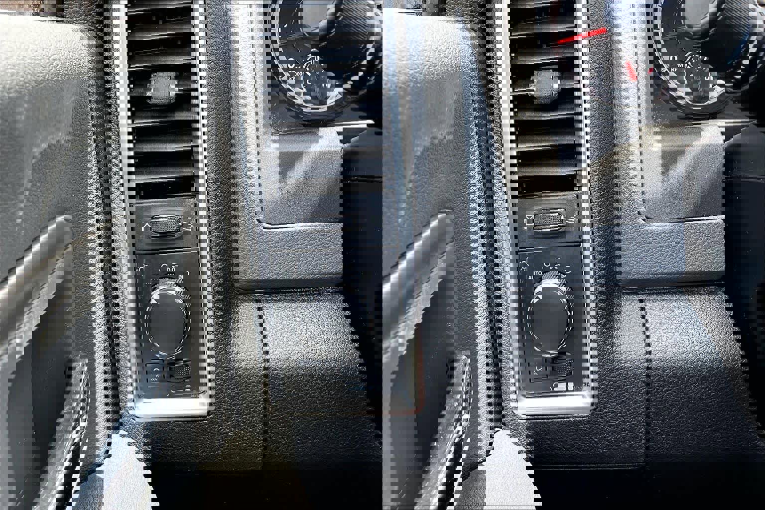 Used 2015 RAM 1500 Classic SLT image 31