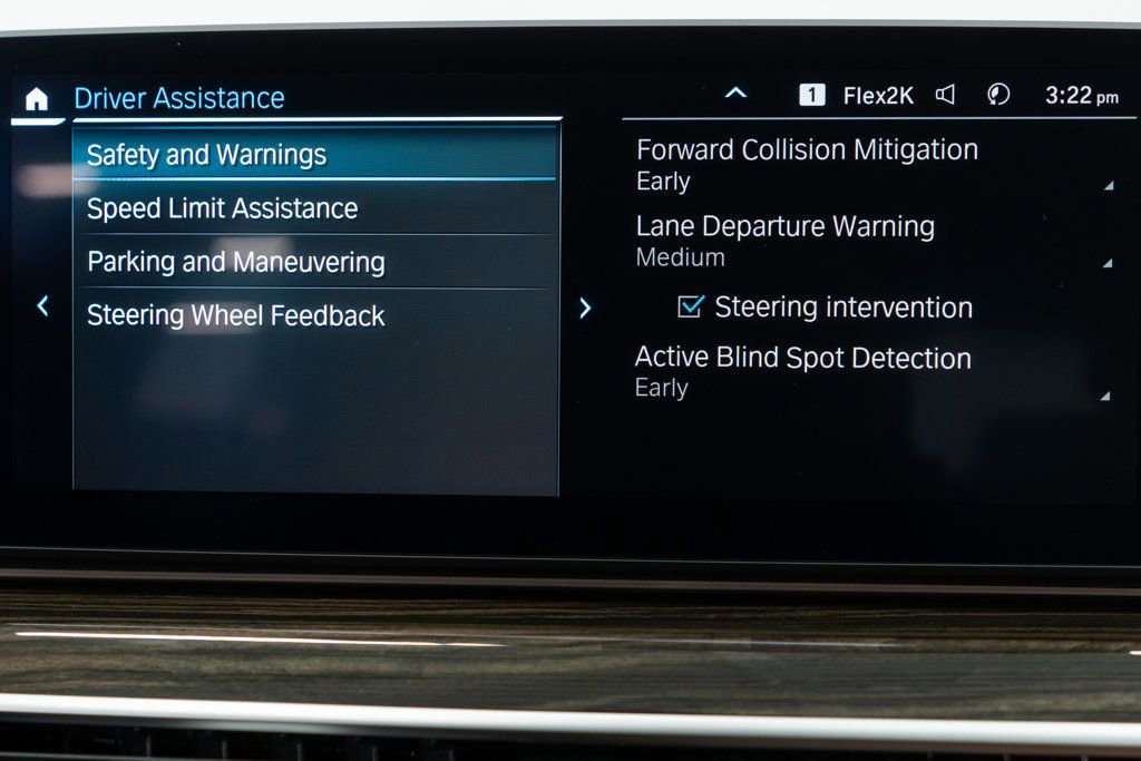 Used 2022 BMW 530i xDrive w/ Premium Package image 30