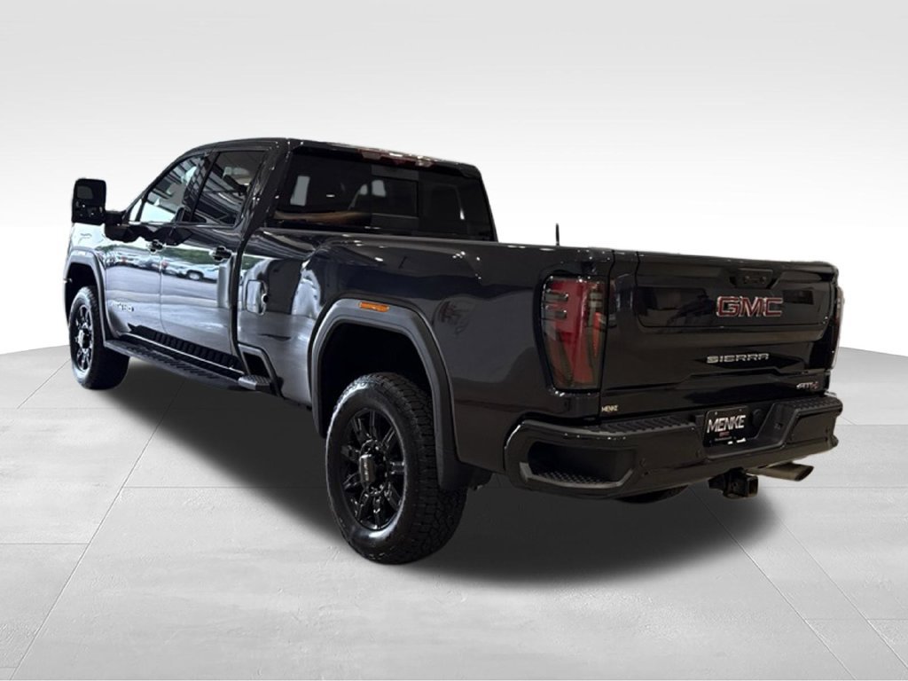 Used 2024 GMC Sierra 3500 AT4 AWD/4WD image 5