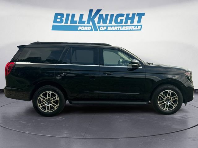 Used 2025 Ford Expedition Active AWD/4WD image 6