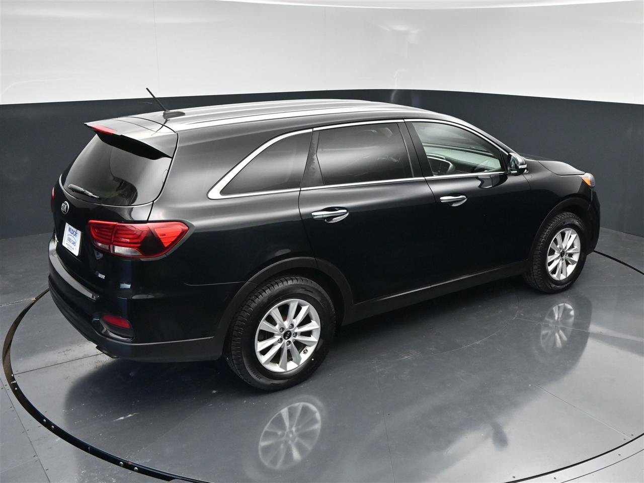 Used 2019 Kia Sorento L FWD image 22