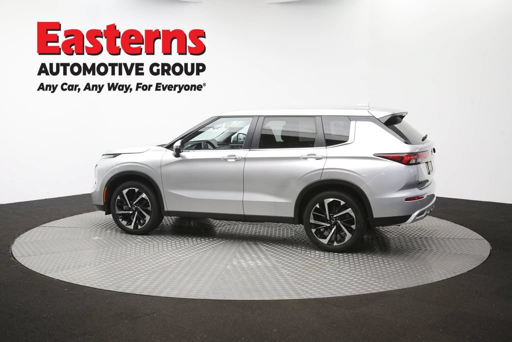 Used 2024 Mitsubishi Outlander SE FWD image 64
