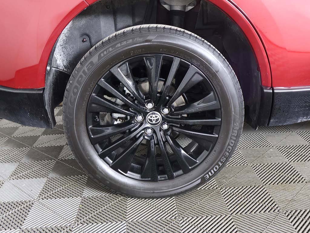 Used 2023 Toyota Venza Nightshade image 19