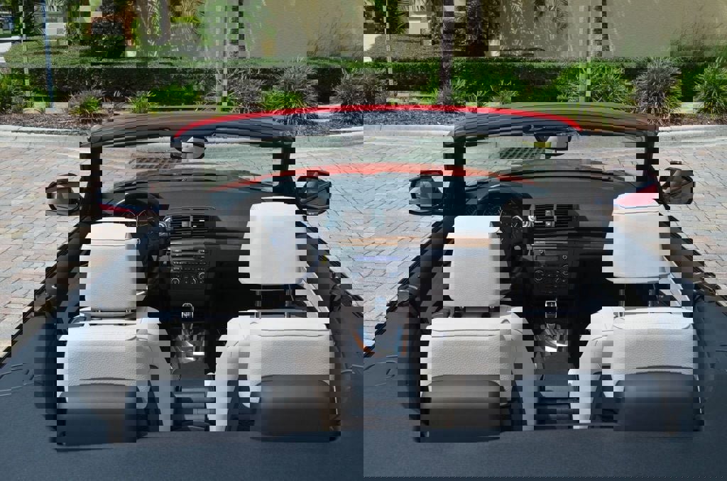 Used 2012 BMW 135i Convertible image 36