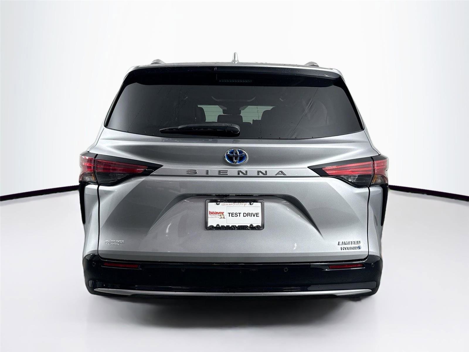 Certified 2023 Toyota Sienna Limited image 7