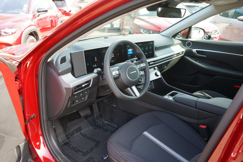 Certified 2026 Hyundai Sonata Blue FWD image 14