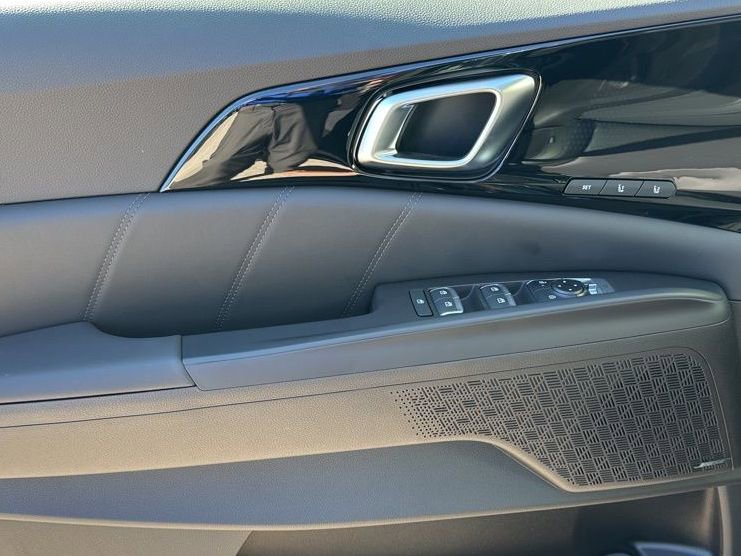 New 2026 Kia Carnival SX Prestige FWD image 18