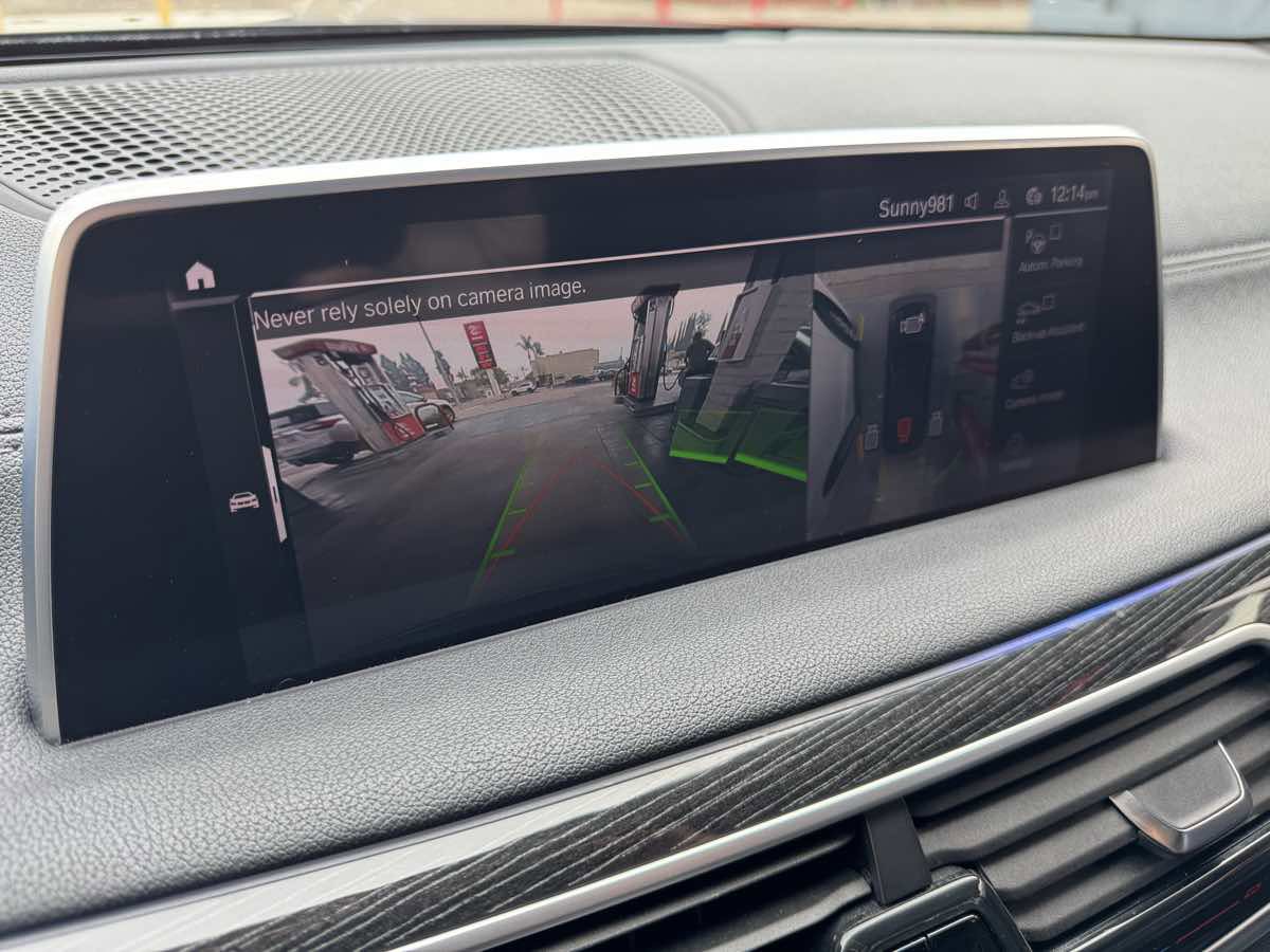 Used 2020 BMW 740i 740i w/ M Sport Package image 28