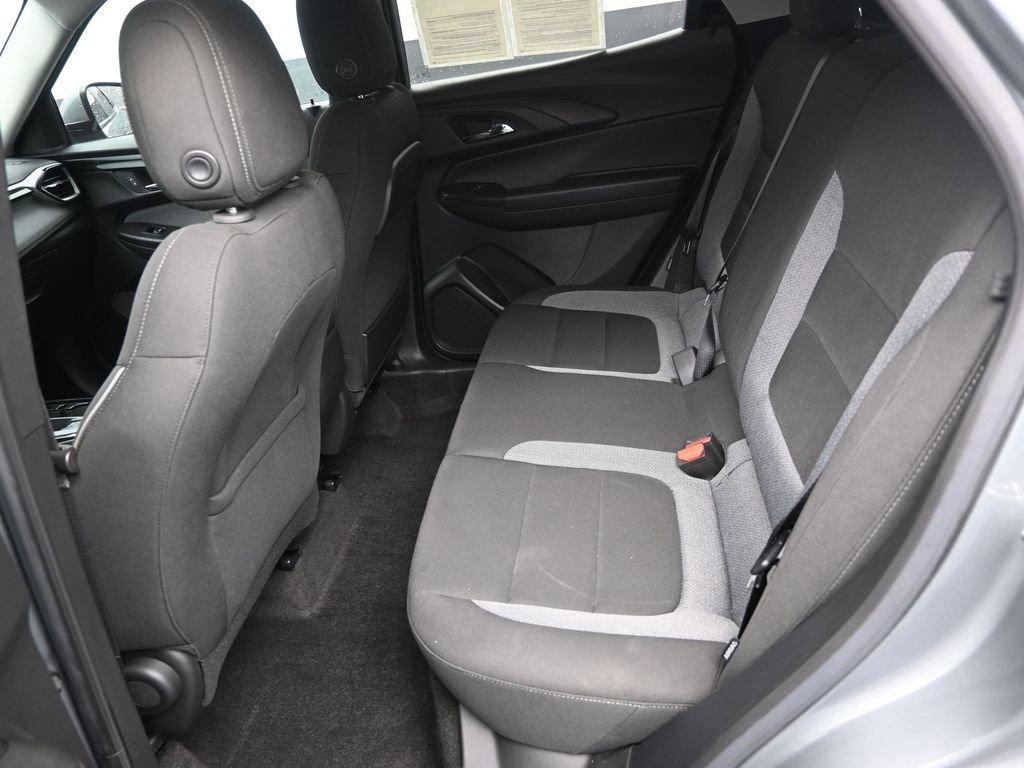 Used 2024 Chevrolet TrailBlazer LT image 11