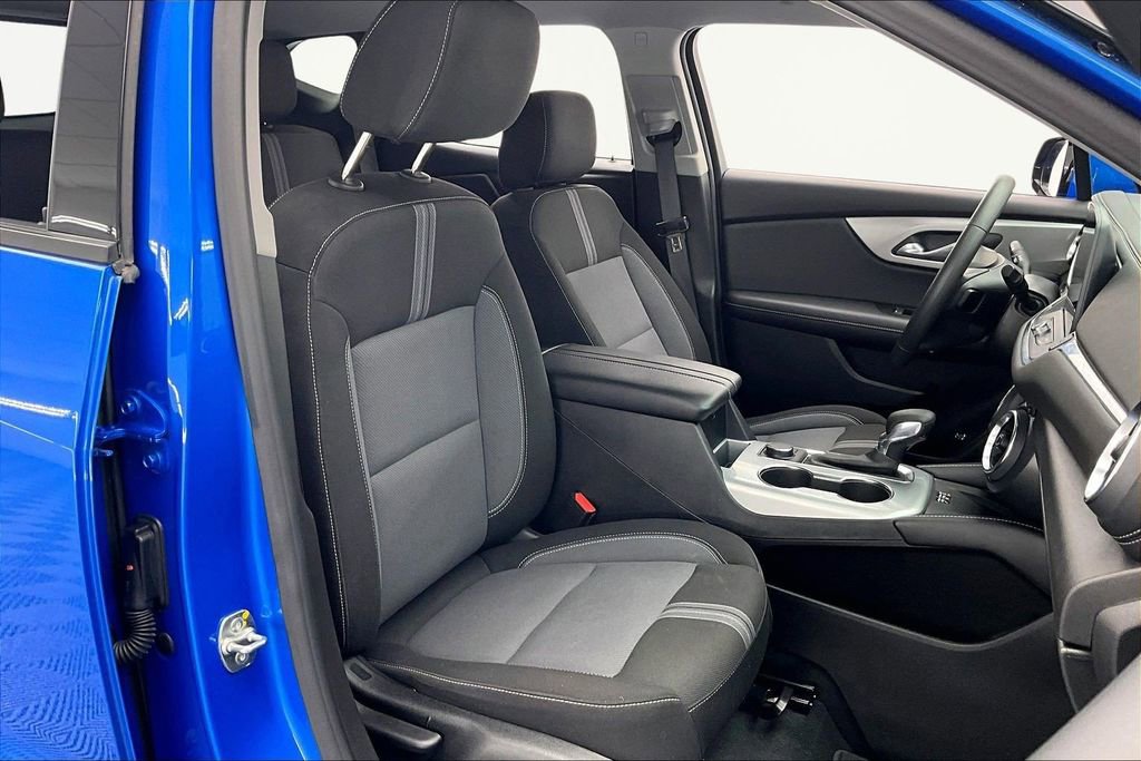 Used 2024 Chevrolet Blazer LT w/ Convenience Package image 7