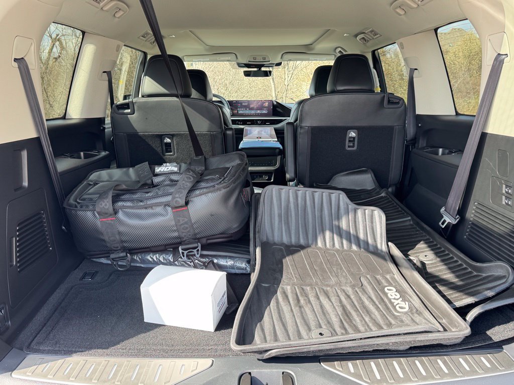 Certified 2026 INFINITI QX80 Pure AWD/4WD image 30
