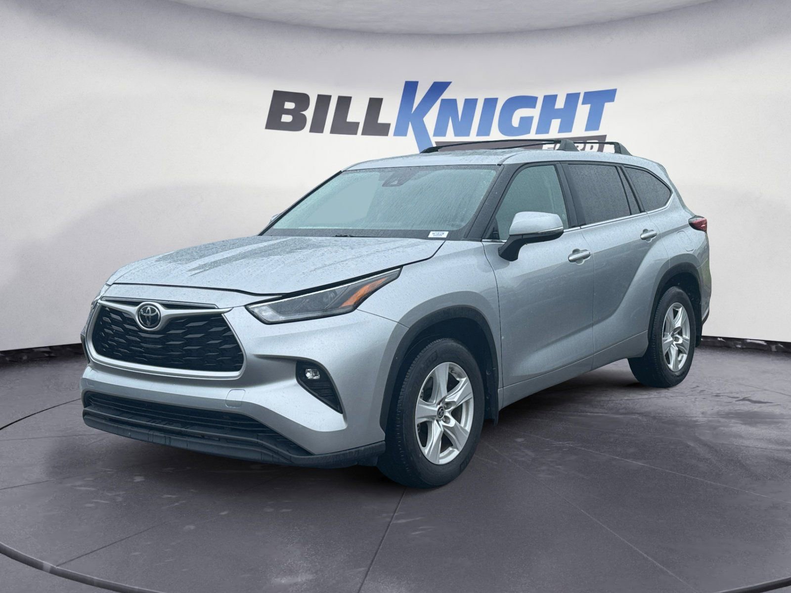 Used 2023 Toyota Highlander LE