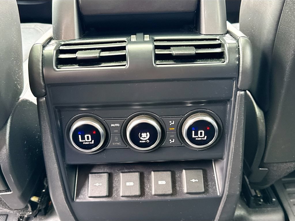 Used 2020 Land Rover Defender 110 HSE AWD/4WD image 27