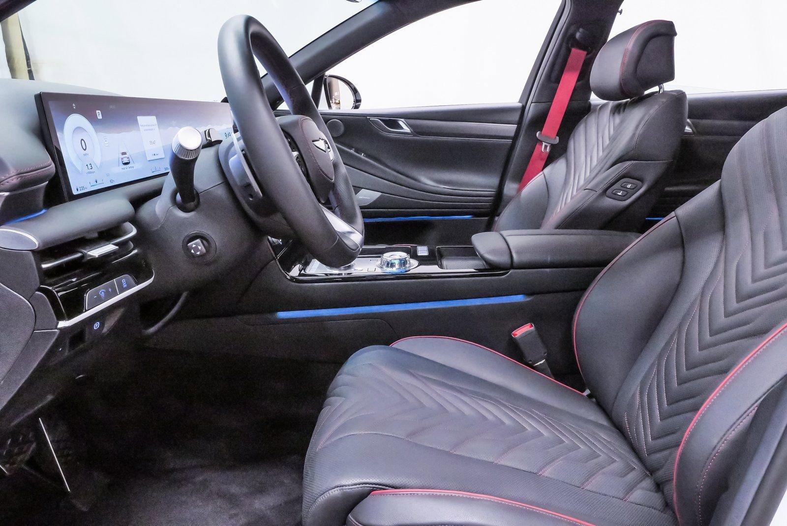 Certified 2025 Genesis G80 2.5T Sport Prestige image 9