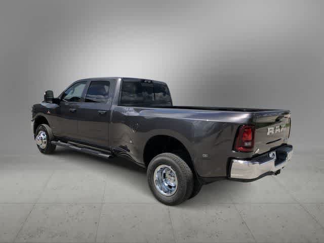 New 2026 RAM 3500 Tradesman AWD/4WD image 4