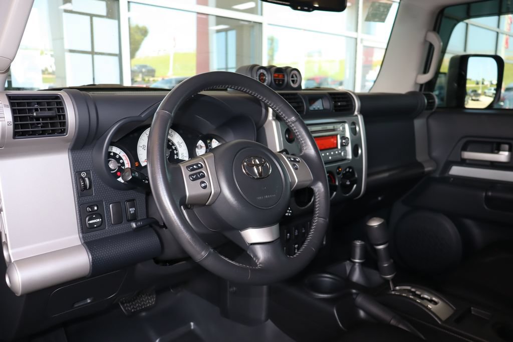 Used 2012 Toyota FJ Cruiser 4WD w/ Upgrade Pkg image 19