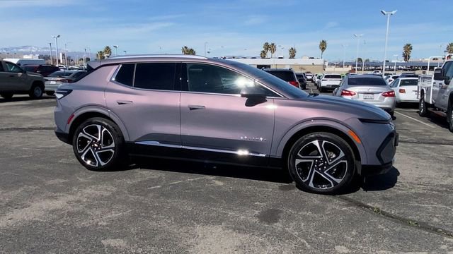 Certified 2026 Chevrolet Equinox EV LT w/ Convenience Package II image 9