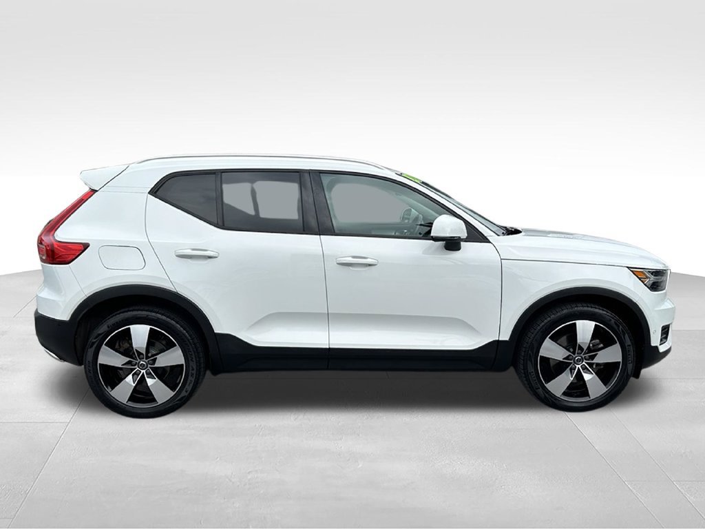 Used 2019 Volvo XC40 T5 Momentum AWD/4WD image 8