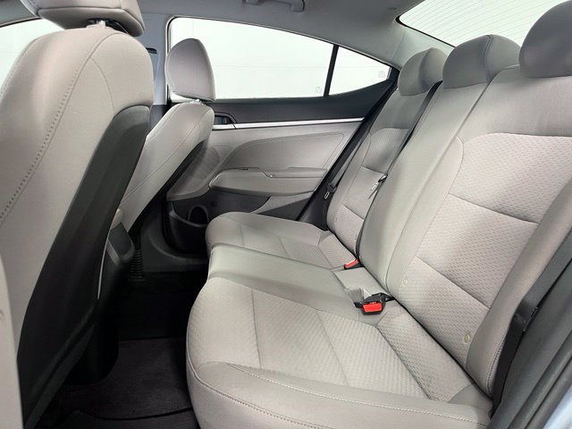 Used 2019 Hyundai Elantra SE FWD image 35