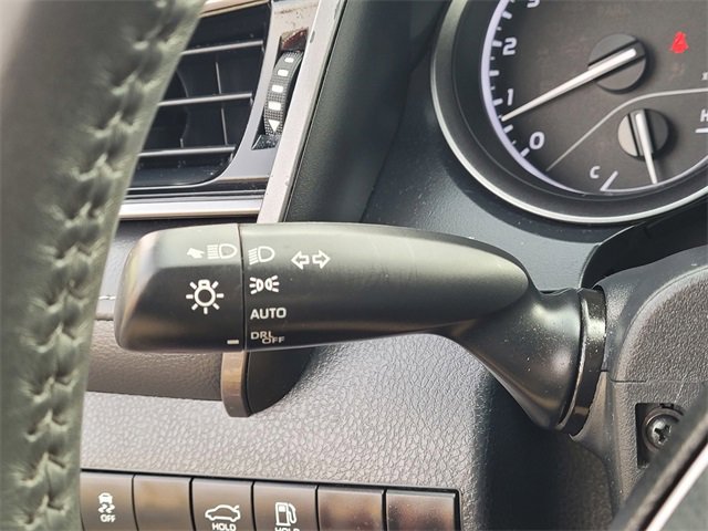 Used 2024 Toyota Camry SE image 15