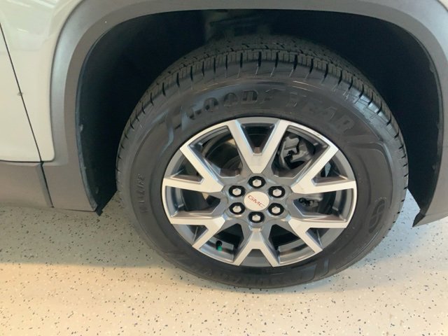Used 2023 GMC Acadia SLT w/ Technology Package image 11