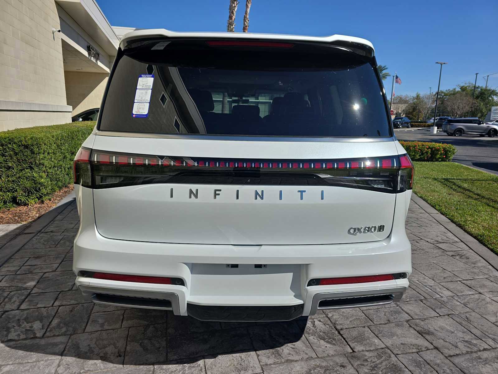 New 2026 INFINITI QX80 Luxe w/ Cargo Package image 5
