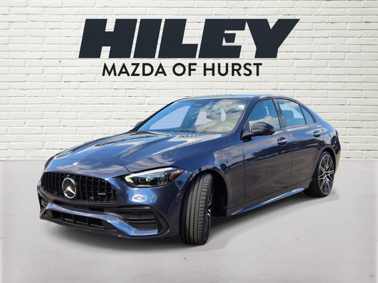 Used 2025 Mercedes-Benz C 43 AMG 4MATIC Sedan image 3