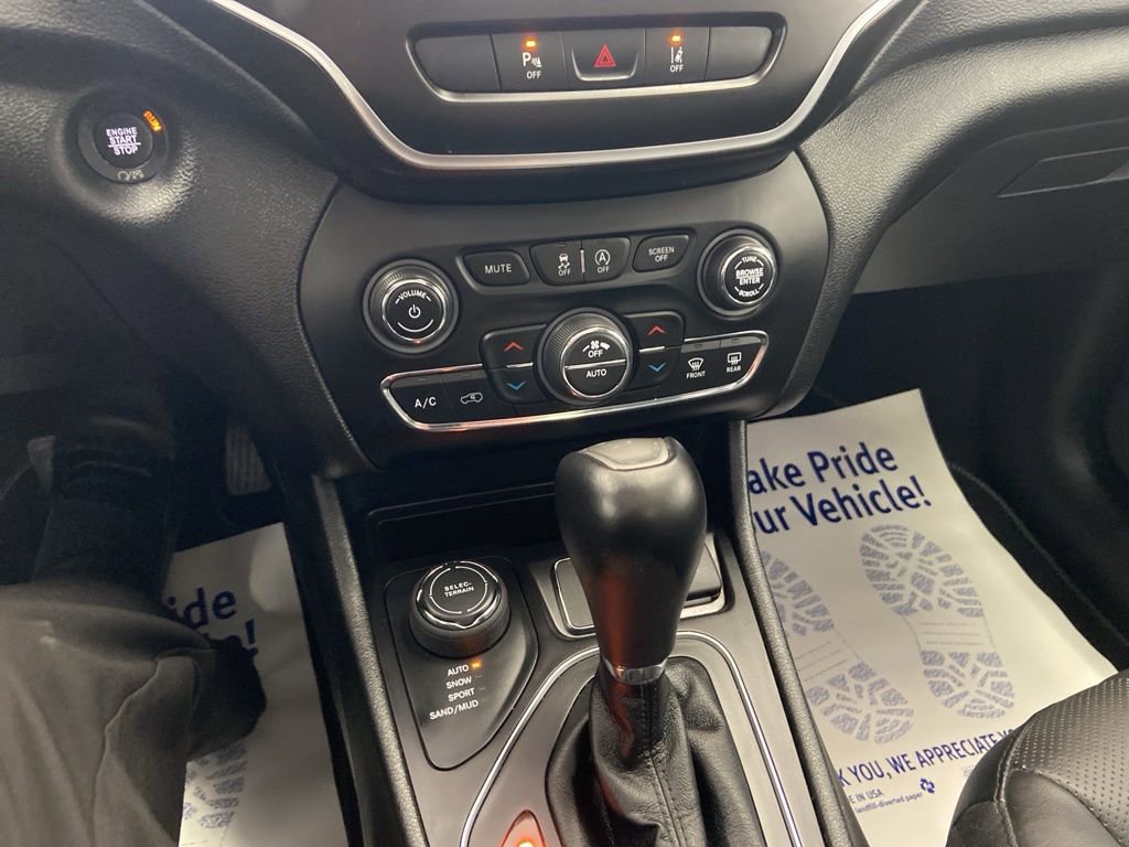 Used 2021 Jeep Cherokee Latitude Lux 80th Anniv w/ Quick Order Package 26U 80TH image 33