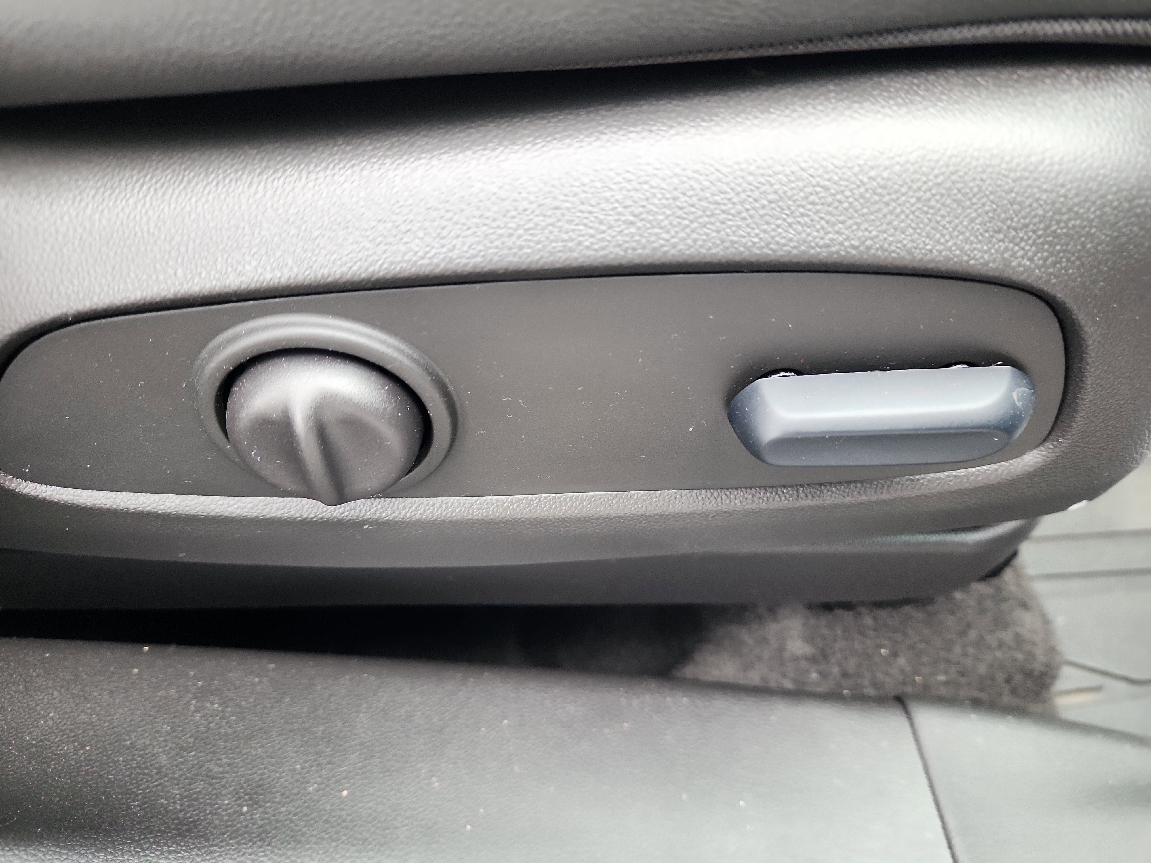 Certified 2023 Buick Encore GX Essence w/ Advanced Technology Package image 33