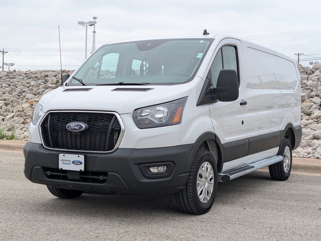 Certified 2025 Ford Transit 250 Low Roof w/ Exterior Upgrade Package RWD image 4