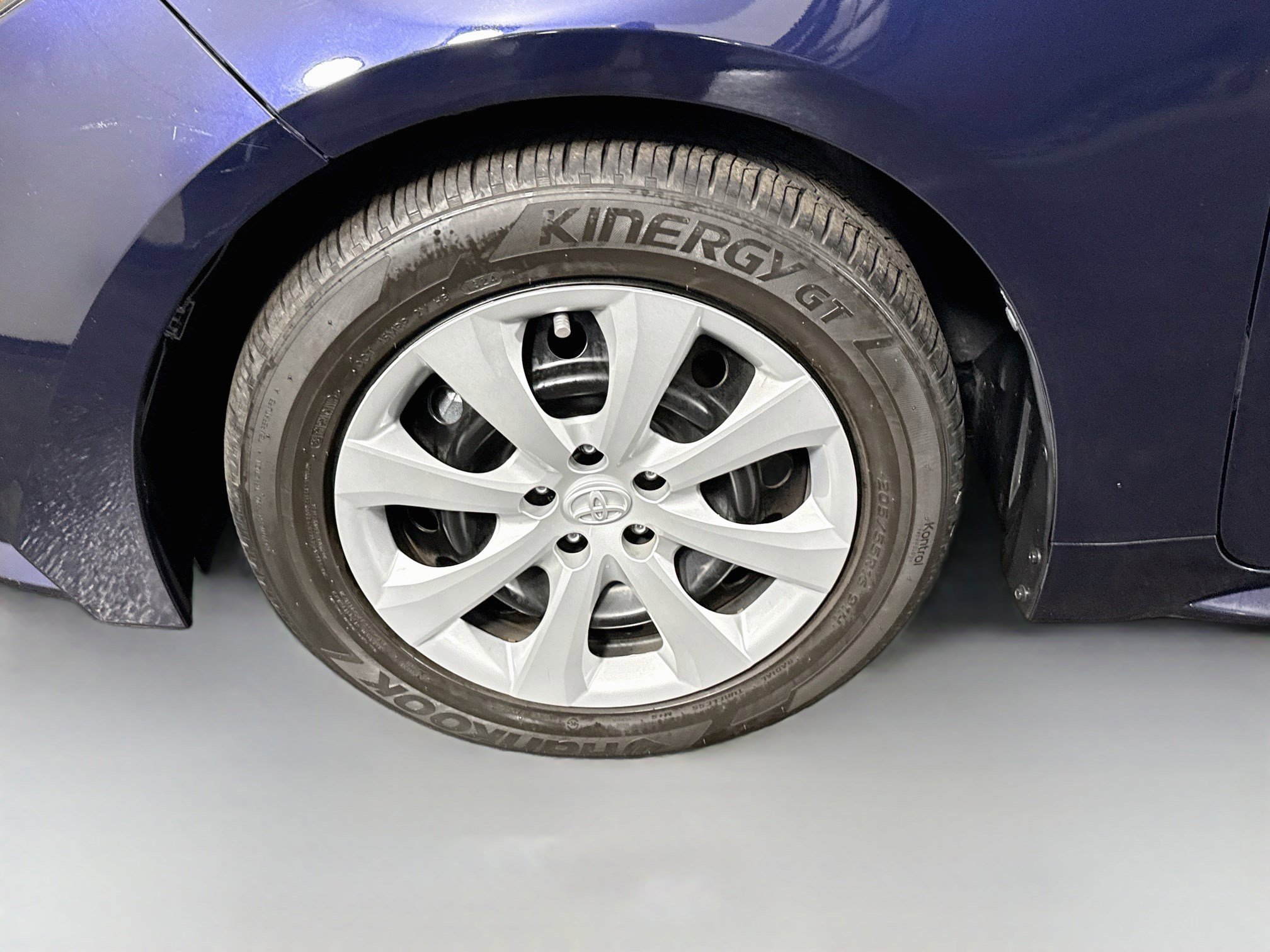 Used 2024 Toyota Corolla LE FWD image 37