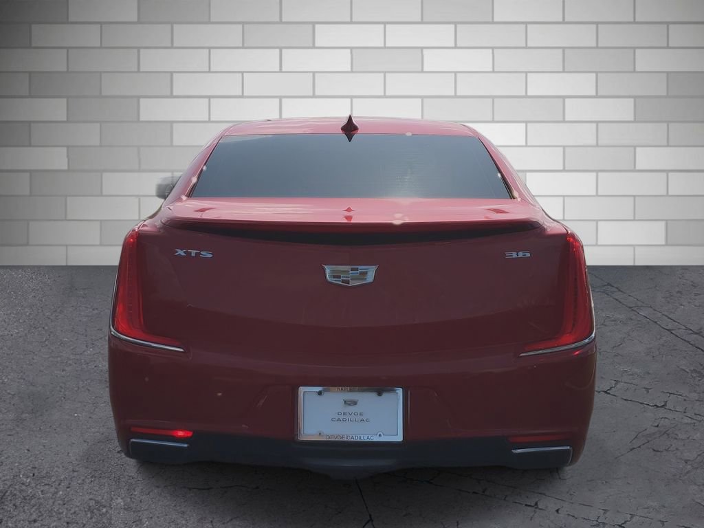 Used 2018 Cadillac XTS Luxury FWD image 4