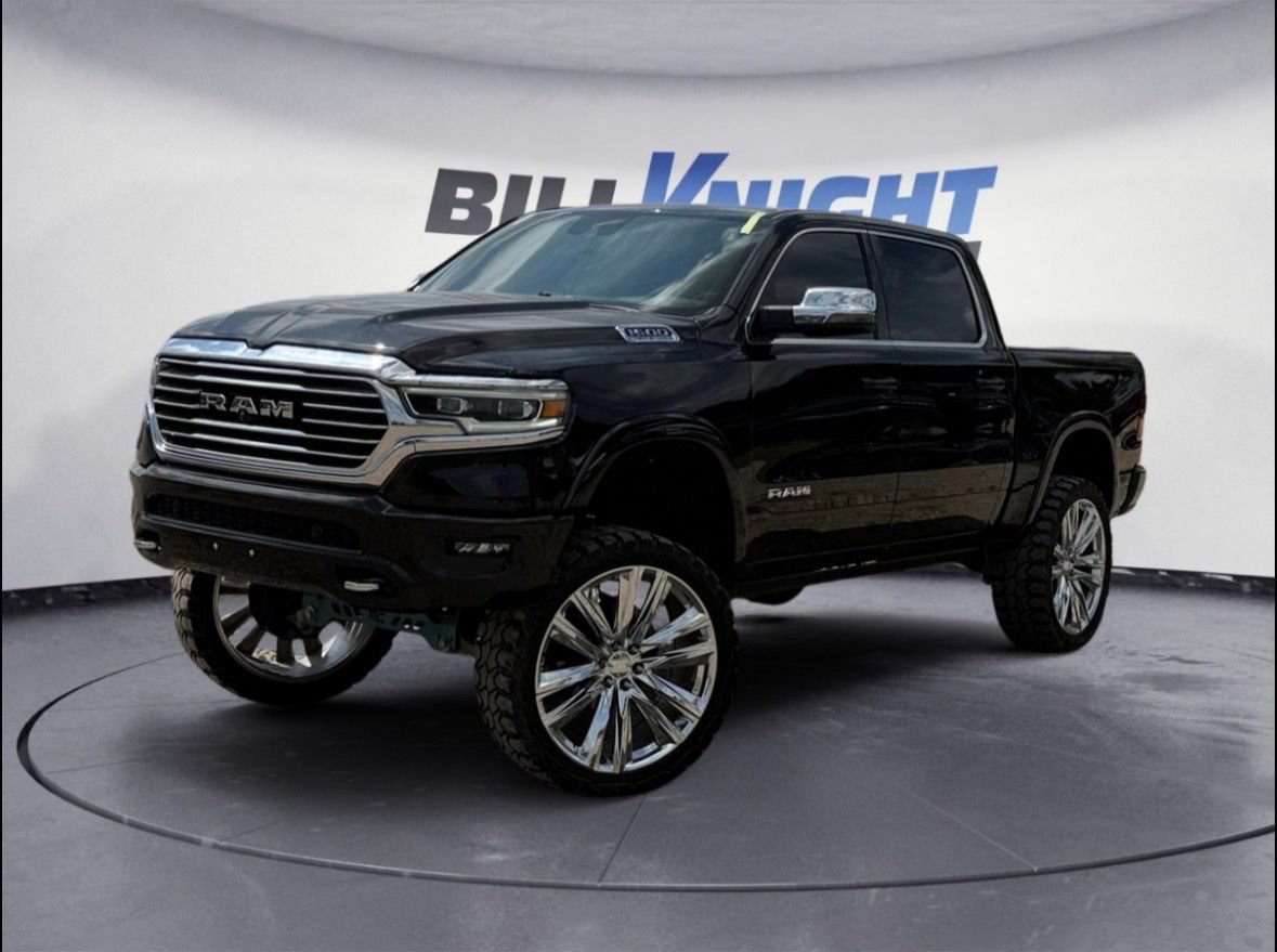Used 2024 RAM 1500 Limited AWD/4WD image 1