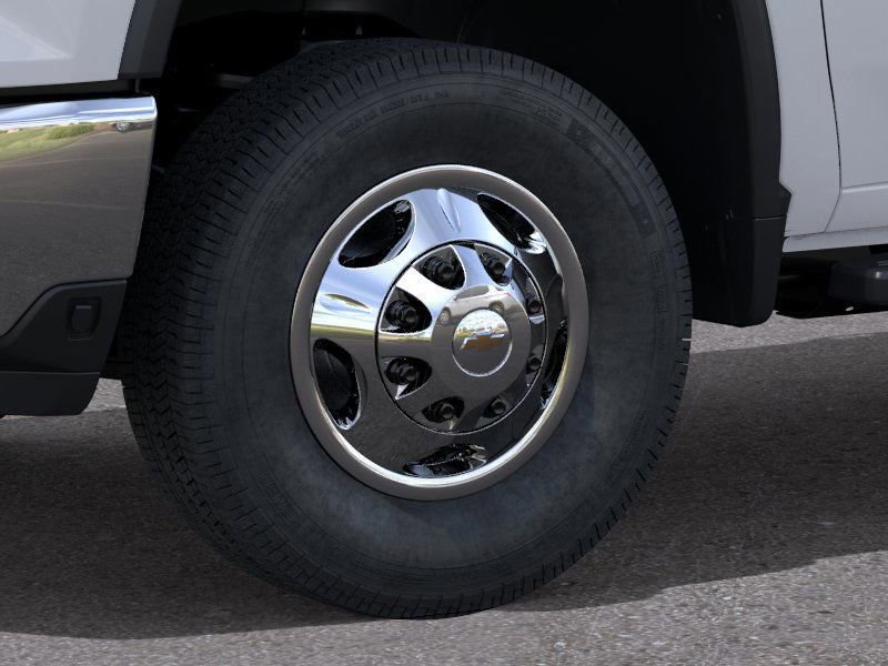 New 2026 Chevrolet Silverado 3500 LT image 9