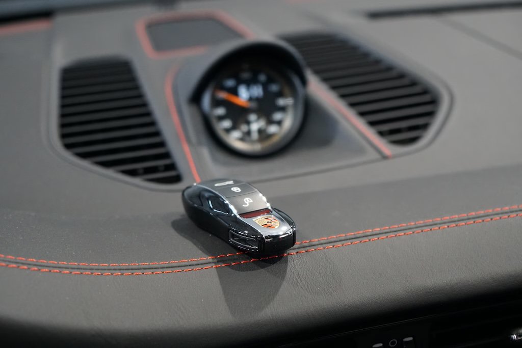 Used 2019 Porsche 911 GT2 RS RWD image 50