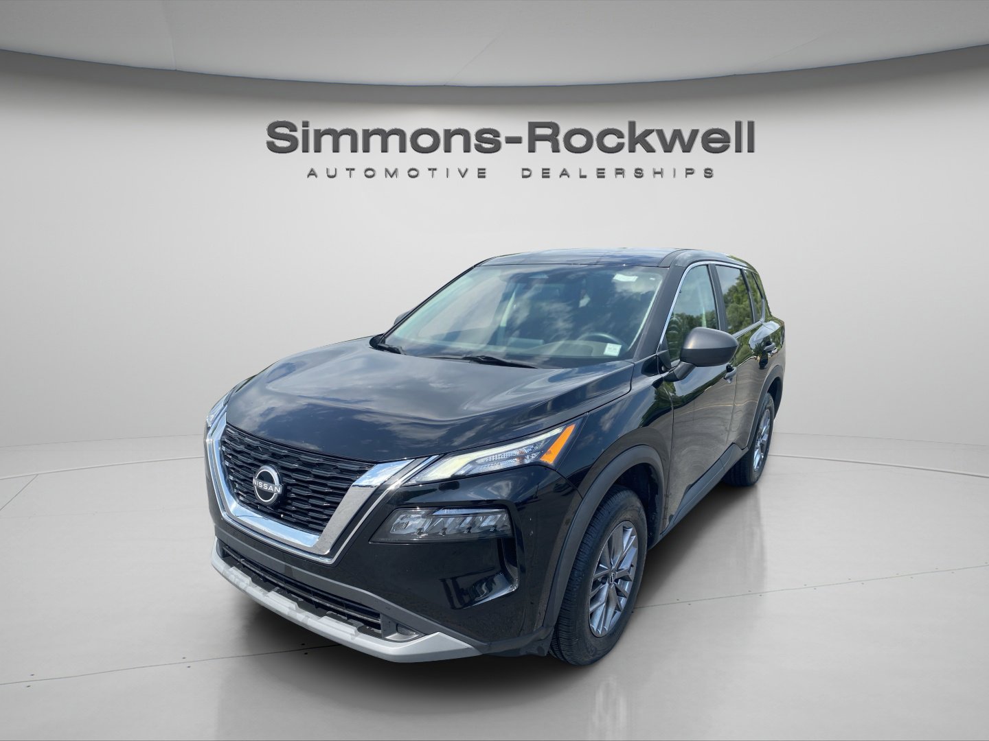 Used 2023 Nissan Rogue S image 1