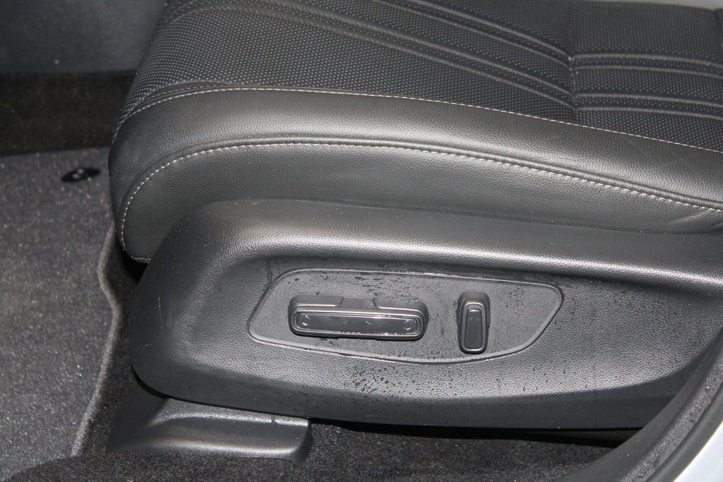 Used 2026 Honda HR-V EX-L image 13