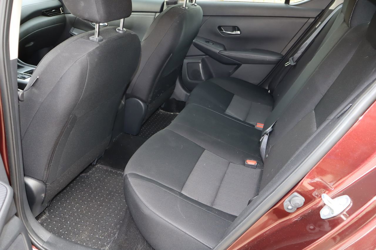 Used 2023 Nissan Sentra SV FWD image 5