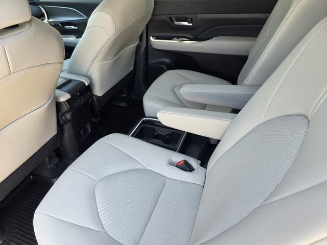 Used 2026 Toyota Grand Highlander XLE image 21