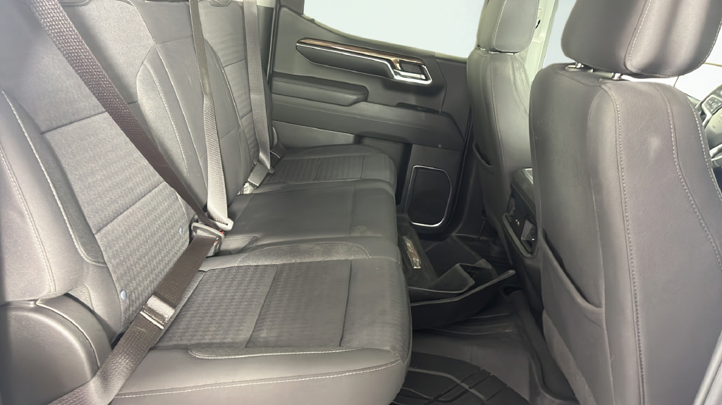 Used 2023 Chevrolet Silverado 1500 RST AWD/4WD image 20